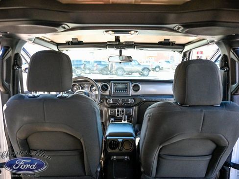 Used 2023 Jeep Wrangler Unlimited Sport image 16