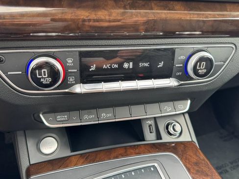 Used 2018 Audi Q5 2.0T Premium AWD/4WD image 19