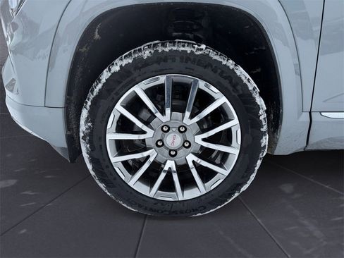 New 2026 GMC Terrain Denali w/ LPO, Floor Liner Package image 14