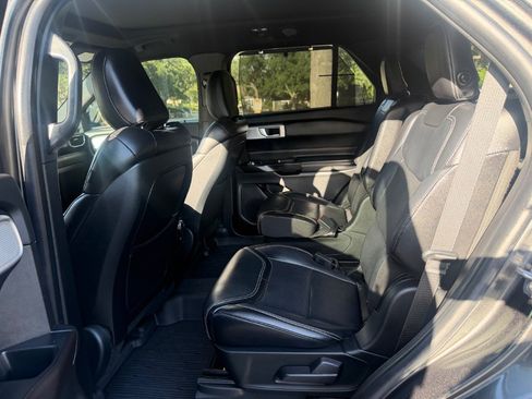 Used 2020 Ford Explorer ST w/ Premium Technology Package AWD/4WD image 15