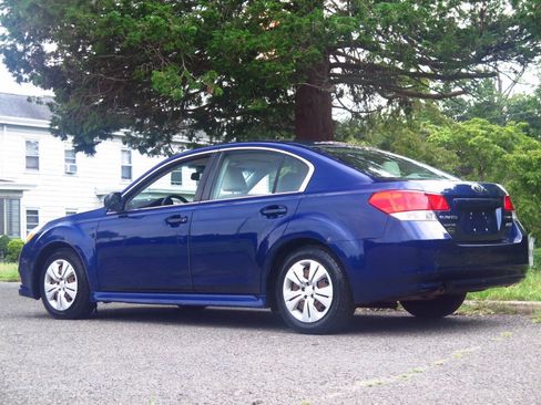 Used 2011 Subaru Legacy 2.5i AWD/4WD image 3