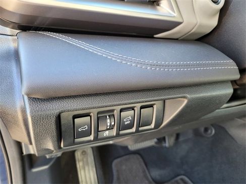 Used 2023 Subaru Outback Limited image 17