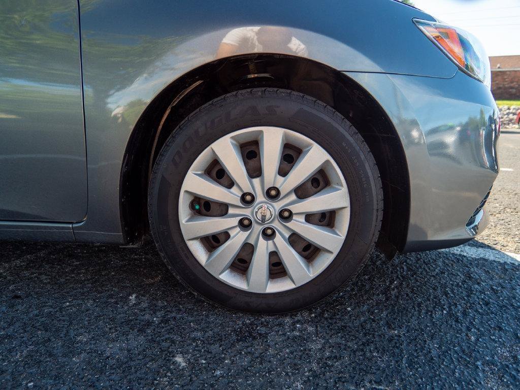 Used 2018 Nissan Sentra S FWD image 8