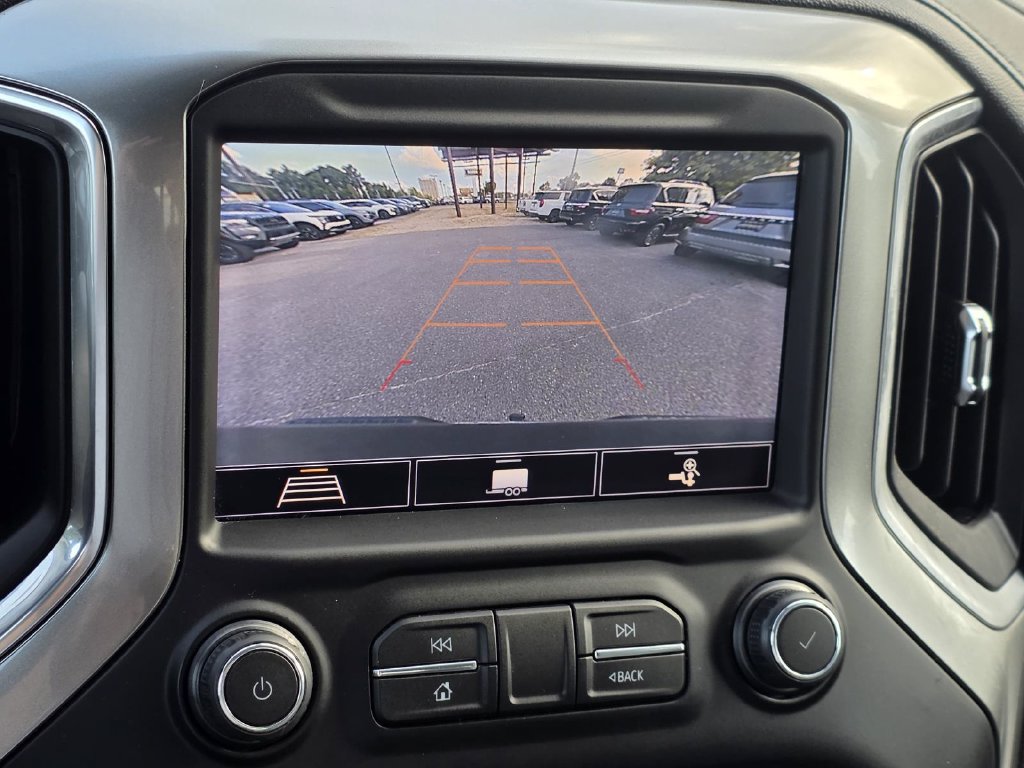 Used 2020 Chevrolet Silverado 1500 LT w/ Texas Edition RWD image 11