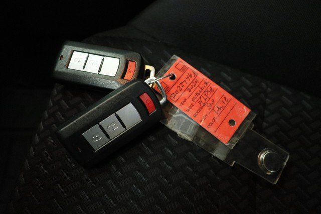 Used 2024 Mitsubishi Eclipse Cross LE AWD/4WD image 32