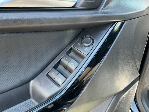 Used 2026 Chevrolet Equinox LT FWD image 11