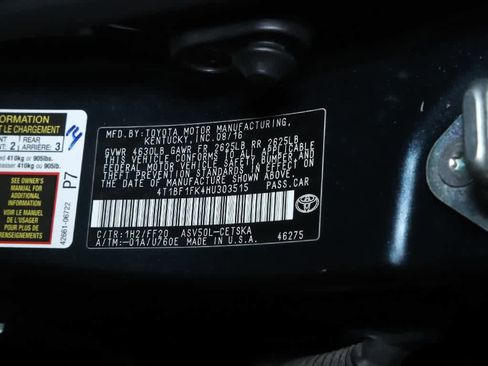 Used 2017 Toyota Camry SE image 19