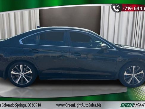 Used 2018 Subaru Legacy 3.6R Limited AWD/4WD image 6