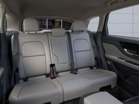 New 2026 Lincoln Corsair Premiere image 11