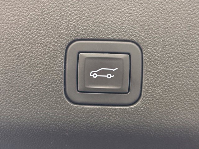 Used 2026 Chevrolet Tahoe High Country AWD/4WD image 46