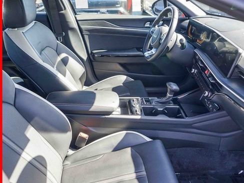 Certified 2025 Kia K5 GT-Line image 17