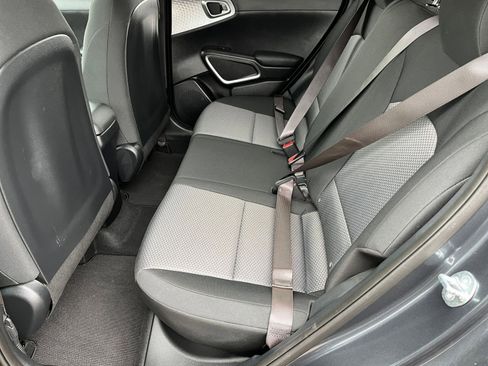 Used 2025 Kia Soul LX w/ LX Technology Package image 22