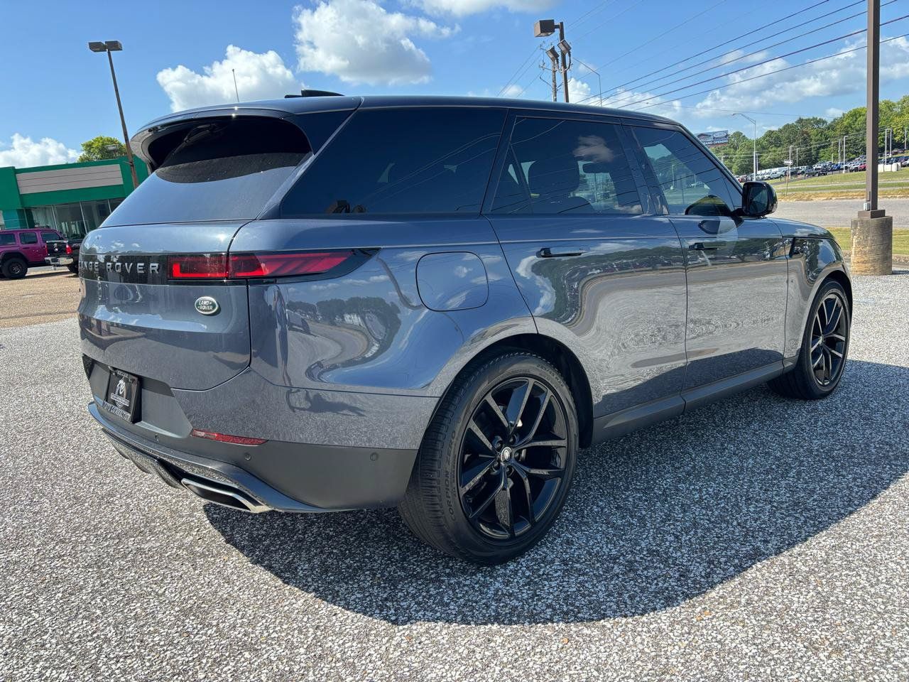 Used 2023 Land Rover Range Rover Sport SE AWD/4WD image 6