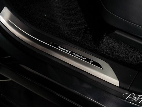 Used 2024 Land Rover Range Rover SV image 26