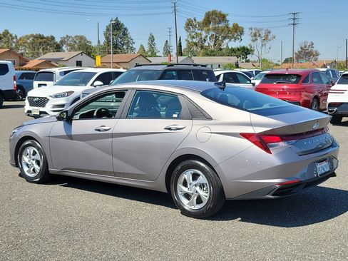 Certified 2023 Hyundai Elantra SE FWD image 27