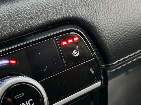 Used 2023 Honda Pilot Touring image 21