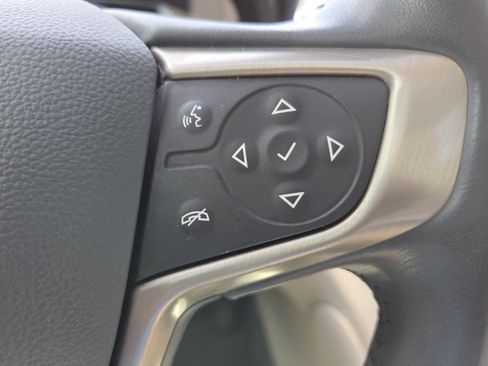 Used 2021 GMC Acadia Denali w/ Denali Technology Package FWD image 10