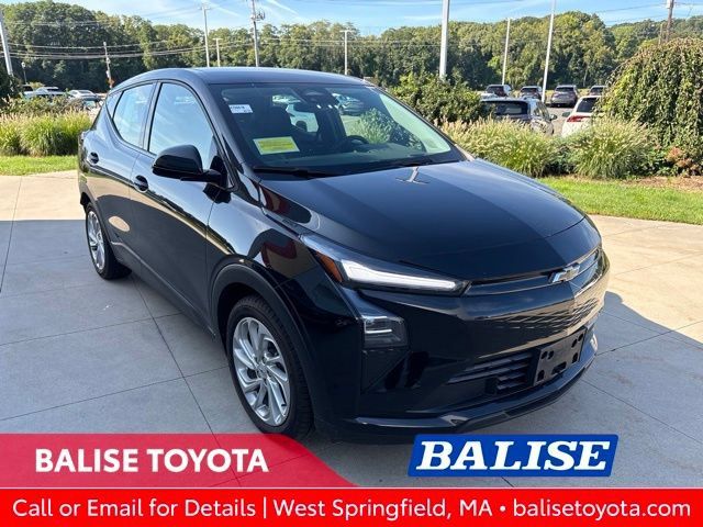 Used 2027 Chevrolet Bolt LT w/ Comfort Package FWD image 1