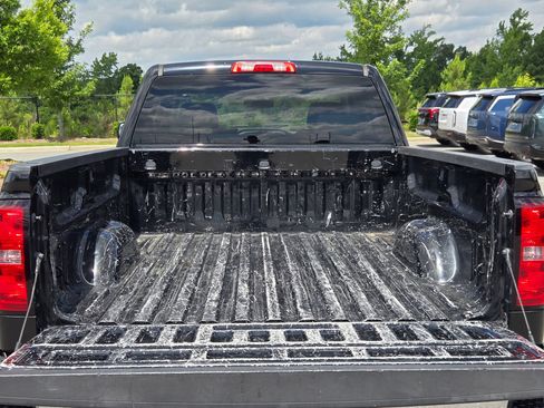 Used 2019 Chevrolet Silverado 1500 LT RWD image 18