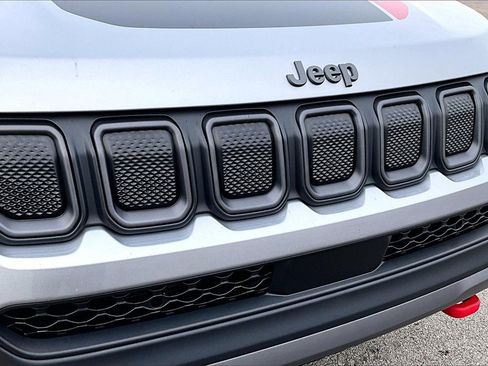 Used 2022 Jeep Compass Trailhawk w/ Trailhawk Convenience Group image 28