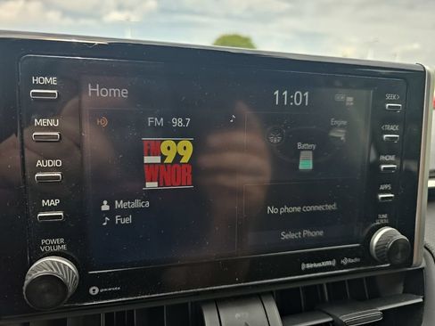 Used 2021 Toyota RAV4 XLE w/ Convenience Package AWD/4WD image 18