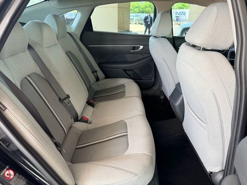 Used 2022 Hyundai Sonata SE w/ Cargo Package FWD image 24