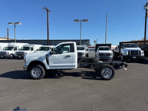 New 2025 Ford F350 XL w/ XL Chrome Package image 4