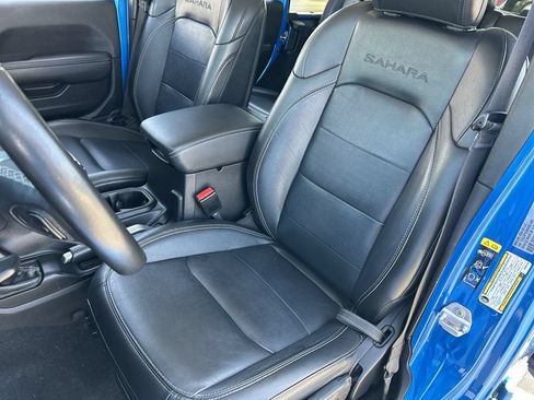Used 2021 Jeep Wrangler Unlimited Sahara w/ Safety Group AWD/4WD image 19