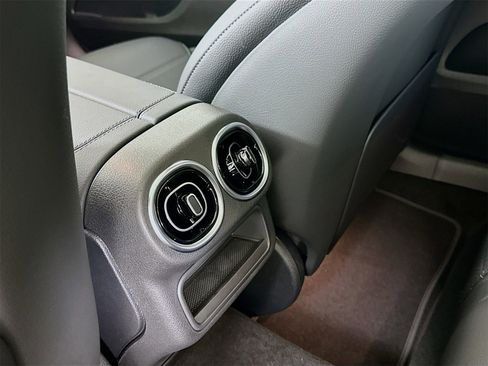 New 2026 Mercedes-Benz GLC 300 GLC 300 image 27