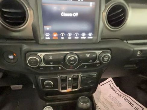 Used 2023 Jeep Wrangler Unlimited w/ 8.4" Radio Group AWD/4WD image 28
