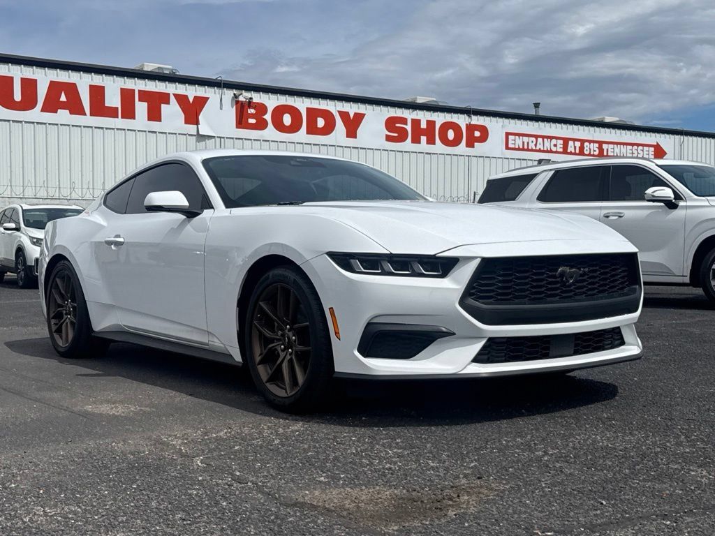 Used 2025 Ford Mustang Premium RWD image 1