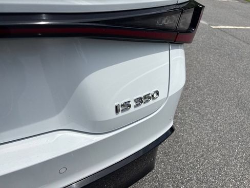 Used 2022 Lexus IS 350 F Sport RWD image 28