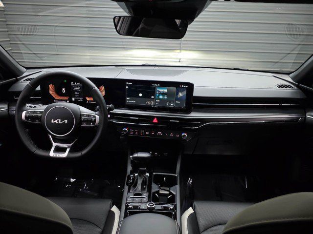 Used 2025 Kia K5 GT-Line AWD/4WD image 12