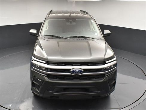 Used 2022 Ford Expedition XLT image 41