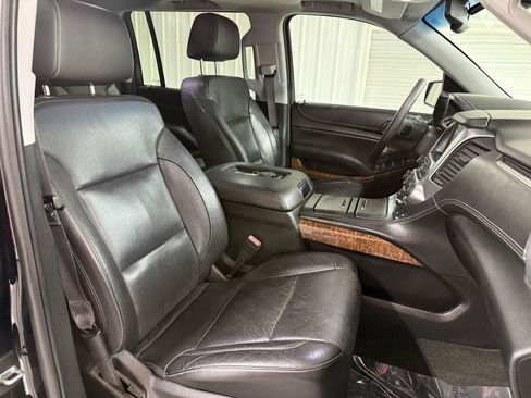 Used 2017 Chevrolet Suburban Premier AWD/4WD image 47