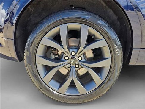 Certified 2023 Land Rover Discovery Sport SE R-Dynamic image 22