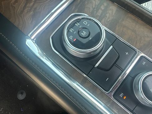 Used 2019 Ford Expedition Platinum AWD/4WD image 35