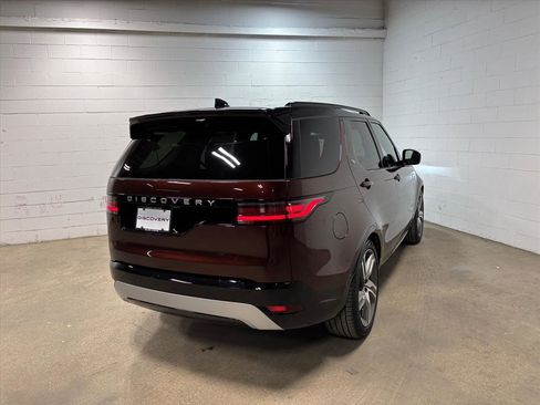 New 2026 Land Rover Discovery Limited Edition image 7