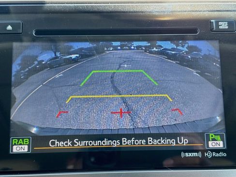 Used 2017 Subaru Outback 2.5i Limited AWD/4WD image 16