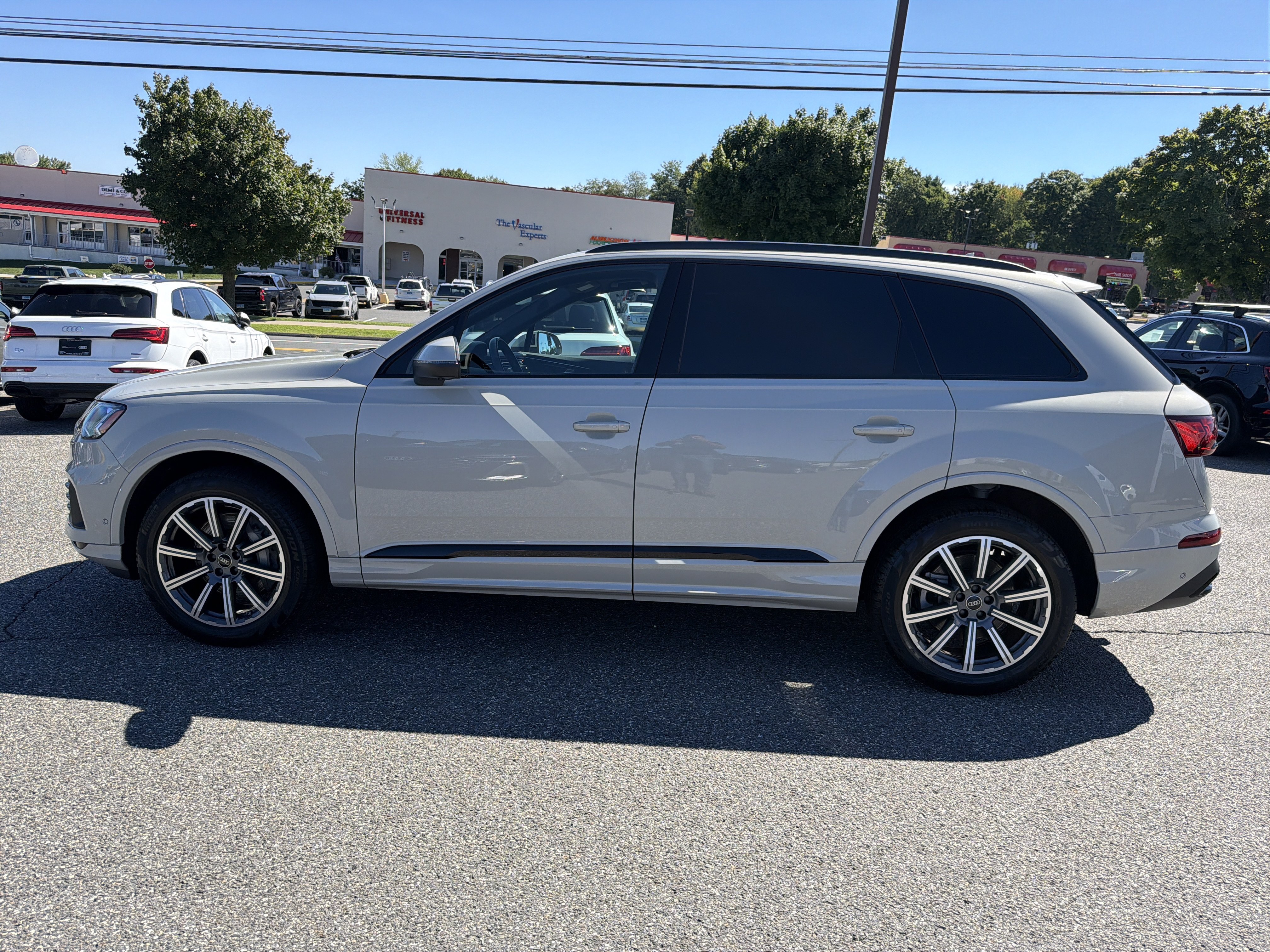 Certified 2023 Audi Q7 2.0T Premium Plus AWD/4WD image 6