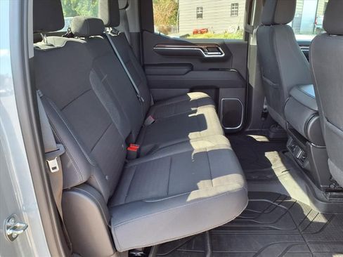 Used 2024 Chevrolet Silverado 1500 RST w/ Dark Appearance Package image 15