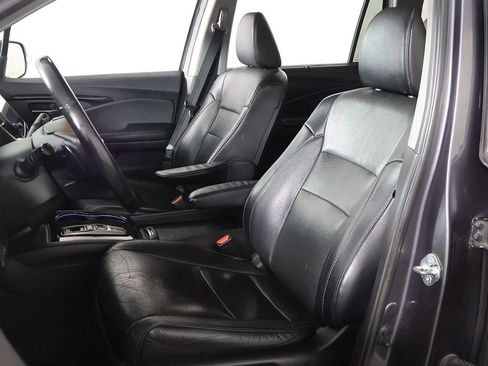 Used 2019 Honda Pilot Touring image 35