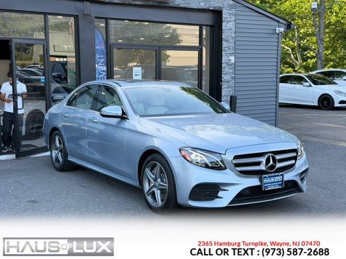 Used 2017 Mercedes-Benz E 300 4MATIC image 5