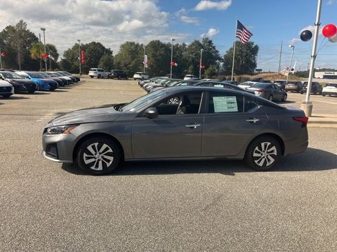 New 2025 Nissan Altima 2.5 S image 6