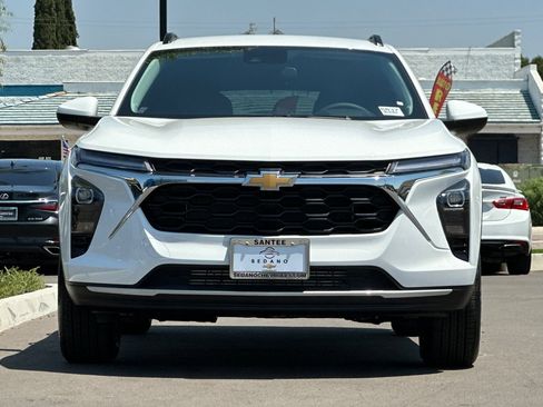 New 2026 Chevrolet Trax LT FWD image 9