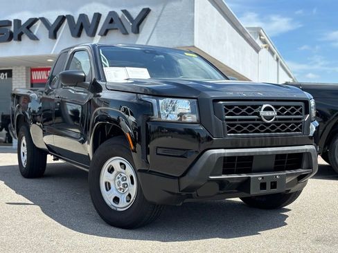 Used 2022 Nissan Frontier S RWD image 1