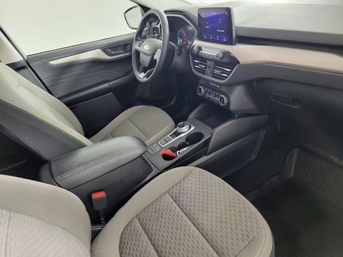 Certified 2022 Ford Escape SE w/ SE Sport Appearance Package FWD image 19