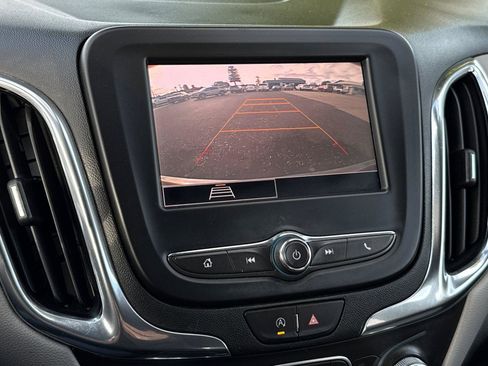 Used 2023 Chevrolet Equinox LT FWD image 22
