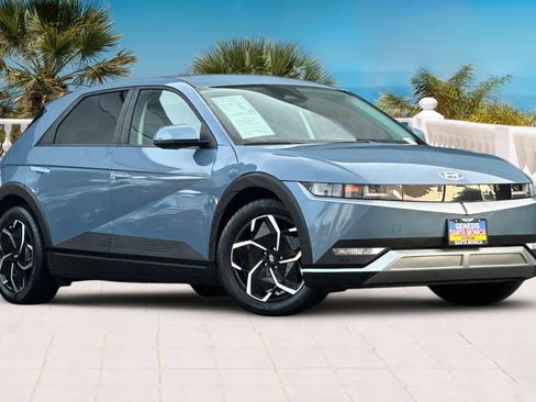 Used 2024 Hyundai Ioniq 5 SE image 2