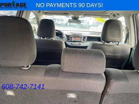 Used 2017 Toyota RAV4 XLE AWD/4WD image 8